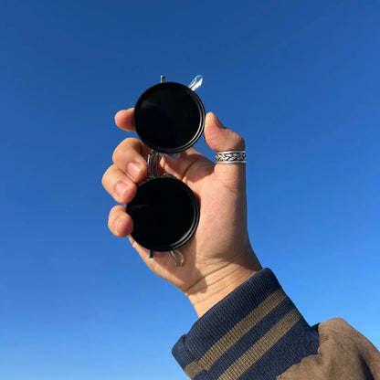 Gafas de sol con lentes negras ajustable